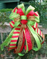 I know at first glance the process for making a christmas tree bow topper seems complicated, but it's really not. 13 Ways To Make A Christmas Tree Bow Topper Guide Patterns