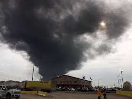 The refinery processes crudes from mexico , canada , the u.s., africa and south america. Update Company And Texas Officials Say Fire At Deer Park Petrochemical Facility Isn T Dangerous For Residents Houston Public Media