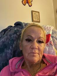 Day 16 sober. Just got fired. Absolutely gutted. But I know that drinking  will just make this worse. Grant me the strength to accept the things that  I can't control. 🫥👣