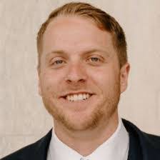 Lindsay Baer's Instagram, Twitter & Facebook