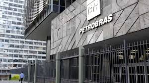 As ações petr4 são as ações preferenciais da companhia. Acoes Da Petrobras Petr4 Mergulham Mais De 6 Com Ruido Politico