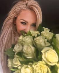 𝐀𝐧𝐭𝐨𝐍𝐞𝐭𝐭𝐚 (@cristinapasaroiu) • Instagram photos and videos