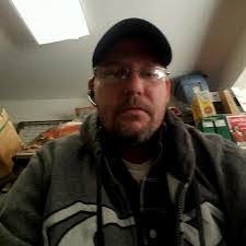 Ronnie Isom's Instagram, Twitter & Facebook