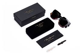 Pin By Sht On Eyewear Packaging Sunglasses Packaging Eyewear Packaging Sunglasses Case