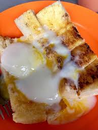 Roti bakar nggak melulu manis, ada juga varian roti bakar yang gurih asin dan agak pedas. Hutton Lane Roti Bakar å¥½åƒ Penang My Hometown æˆ'æ¥è‡ªæ§ŸåŸŽ Facebook
