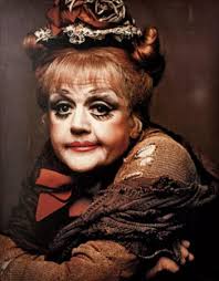 It starred angela lansbury, but never was produced on broadway and closed in boston in 1971. Diva Alert 11 Angela Lansbury Performerstuff More Good Stuff