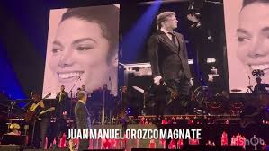 Luis Miguel Sonríe Duetos Michael Jackson Tour 2024 Barcelona España 18 07  2024