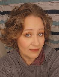 Linda Robey's Instagram, Twitter & Facebook