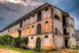 Penjara sungai buloh merupakan institusi penjara pertama di jabatan penjara malaysia yang dilengkapkan dengan sistem keselamatan elektronik bersepadu (skeb). Penjara Pudu Dan Hantu Kuala Lumpur Kumparan Com