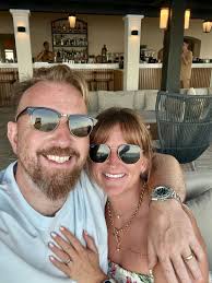 Never got time to do it! We all say it, we all use it as an excuse! 6  months ago I was over 17 stone, was running around like a headless chicken