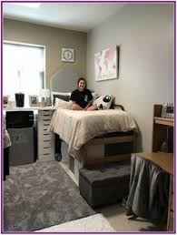 26 Fantastic Small Apartment Bedroom College Design Ideas And Decor Aux Pays Des Fleurs Com Cool Dorm Rooms College Room Decor Dorm Room Inspiration