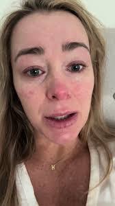 Pamela Otis's Instagram, Twitter & Facebook