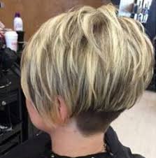 Femme avec coupe courte en dégradé américain. 140 Idees De Coupe Courte Cheveux Fins Cheveux Coupe De Cheveux Courte Coupe Courte Cheveux Fins