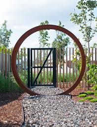Corten Steel Moon Gate Huge 2 1m Diameter Landscape Design Piece Steel Garden Art Steel Rust Sculpture In 2020 Water Feature Wall Moon Gate Large Planter Boxes