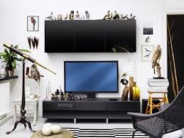Der Schwedische Mobelhandler Ikea Hat Mit Den Uppleva Mobeln Zu Dem Ein Eigenes Tv Gerat Passende Lautsprech Living Room Entertainment Home Home Entertainment