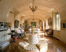 Discount designer women's clothing, handbags & more. Donatella Versace S House Donatella Versace Haus Luxus Wohnung