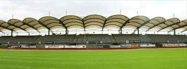 Niort fc e clermont foot participa do campeonato ligue 2, frança. Stade Rene Gaillard Chamois Niortais Fc