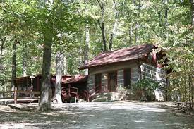 Cabin rentals in brown county, indiana, offer access to a number of historic towns dotted across brown county, many sitting close to sprawling brown county state park. Pet Friendly Lodging Brown County Indiana
