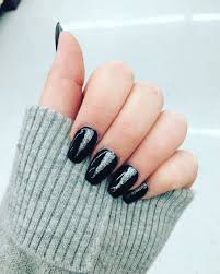 New Years Eve Nails Coffin Shape Acrylics Black Polish With Silver Glitter Pointy Stripes New Years Eve Nails New Year S Nails Nails