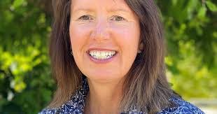 Lori Withrow's Instagram, Twitter & Facebook