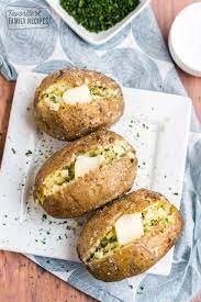 The Perfect Baked Potato Is Just A Few Simple Steps Away Follow This Easy Method For How To Ba Perfect Baked Potato Easy Twice Baked Potatoes Fun Easy Recipes
