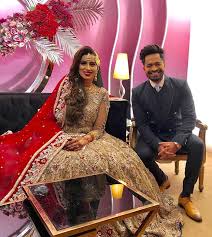 She is one of the most multitalented. Madiha Naqvi Gets Married To Mqm S Faisal Sabzwari Fashion Central