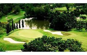 Kuliner yang menggiurkan serta nuansa yang elegan bisa dijumpai restoran yang ada di clubhouse. Kelab Rahman Putra Malaysia Golf Course In Kuala Lumpur