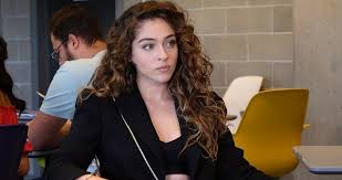 #solyanım her perşembe 20.00'de @startv'de! Sol Yanim In Biricik I Cemre Baysel Kimdir Yeni Dizi Sol Yanim Oyuncularindan Cemre Baysel In Hayati Medya Haberleri