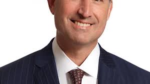 Tom Ott's Instagram, Twitter & Facebook