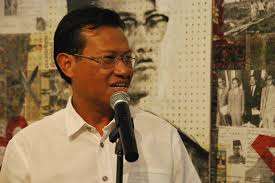 R A Fine Arts: May 2013