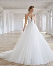 ♥ hochzeitskleider / brautmode von aire barcelona gibt es bei eva scholz brautmode köln ✓ aire barcelona kollektion 2020. Aire Barcelona Brautmoden Brautkleider Hochzeitskleider Abendkleider Balayi