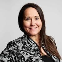 Kerri Larson's Instagram, Twitter & Facebook