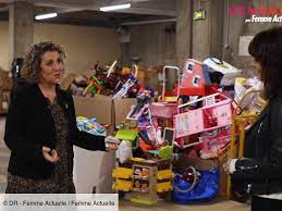 Présentatrice sur 'france télévisions' de l'émission 'ça commence aujourd'hui', faustine bollaert travaille en ce. 2021 Les Audacieuses Faustine Bollaert Meets Claire Tournefier Founder Of Rejoue