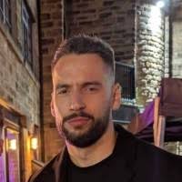 100+ perfiles de «Mcinroy»