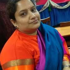 Rujuta Joshi (@TheRujutaJoshi)