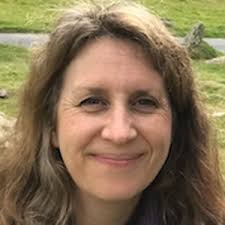 Lucinda Sharpe's Instagram, Twitter & Facebook