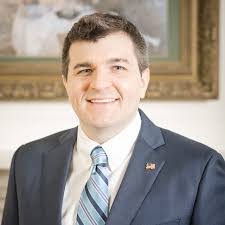 Earl Spann's Instagram, Twitter & Facebook