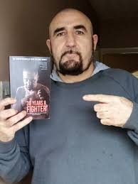 Shaun 'Biff' Armstrong is reading Kevin Bennett's excellent book 30 Years A  Fighter. Shaun had 68 amateur fights which included a couple of unlucky  decisions against two ABA champs. He also had
