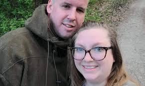 Kim Sutton's Instagram, Twitter & Facebook