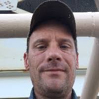 Scott Worthley's Instagram, Twitter & Facebook