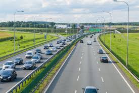Siteul include o harta la zi a proiectelor de autostrazi, calendarul finalizarii lucrarilor pentru toate autostrazile romanesti, stiri si noutati Pilne Autostrada A1 I A4 Calkowicie Za Darmo Dla Kierowcow Zmiana Ma Zachecic Do