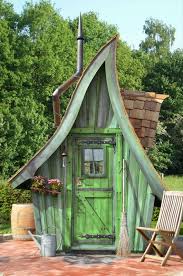 Witch House Hexenhaus Buck Grun Von Lieblingsplatz Home De Gartenhaus Spielhaus Garten Marchenhaus