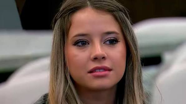 FARÁNDULA ASÍ SE VE ZOE BOGACH A CASI DOS SEMANAS DE SALIR DE LA CASA DE  GRAN HERMANO La joven exparticipante del reality de Telefe sorprendió con  su nuevo aspecto, a pocos