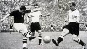 Gleich im ersten der vier durchgänge legte ungarn ein blitzsauberes 4:0 vor, von dem sich die. Fifa Fussball Weltmeisterschaft Schweiz 1954 Fifa Com