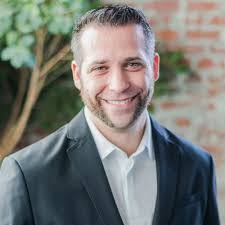 Adam Ringer's Instagram, Twitter & Facebook