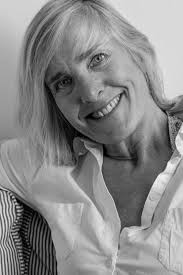 High Five!“ versammelt englischsprachige Texte von fünf Autorinnen aus  Luxemburg