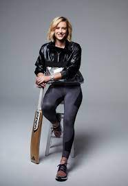 Rugby player became known as a talented flyhalf for the brumbies. Ellyse Perry Facebook