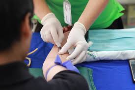 The symptoms of blood cancer include breathlessness, skin changes, weight loss, swollen lymph glands etc. Facts You Need To Know About Blood Cancers