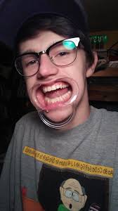 Meet your 💙 VICE-PRESIDENT 💙 Hey everyone! My name is Will Cartlidge  (he/him) and I am a third year Law student. I've been a member of  Musicality since 2021 and have performed