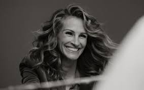Forever america's sweetheart, roberts has nipped oscar awards and several top roles throughout the last three decades. Julia Roberts Chopard Roberts Stars In Short Film By Xavier Dolan Fashion Magazine